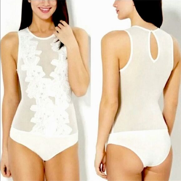 Haute Monde White Floral Mesh Lace Bodysuit sz M - Picture 1 of 9